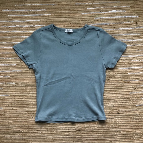 Brandy Melville Top - Picture 2 of 3